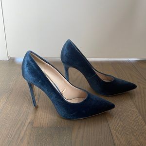 VELVET HEELS